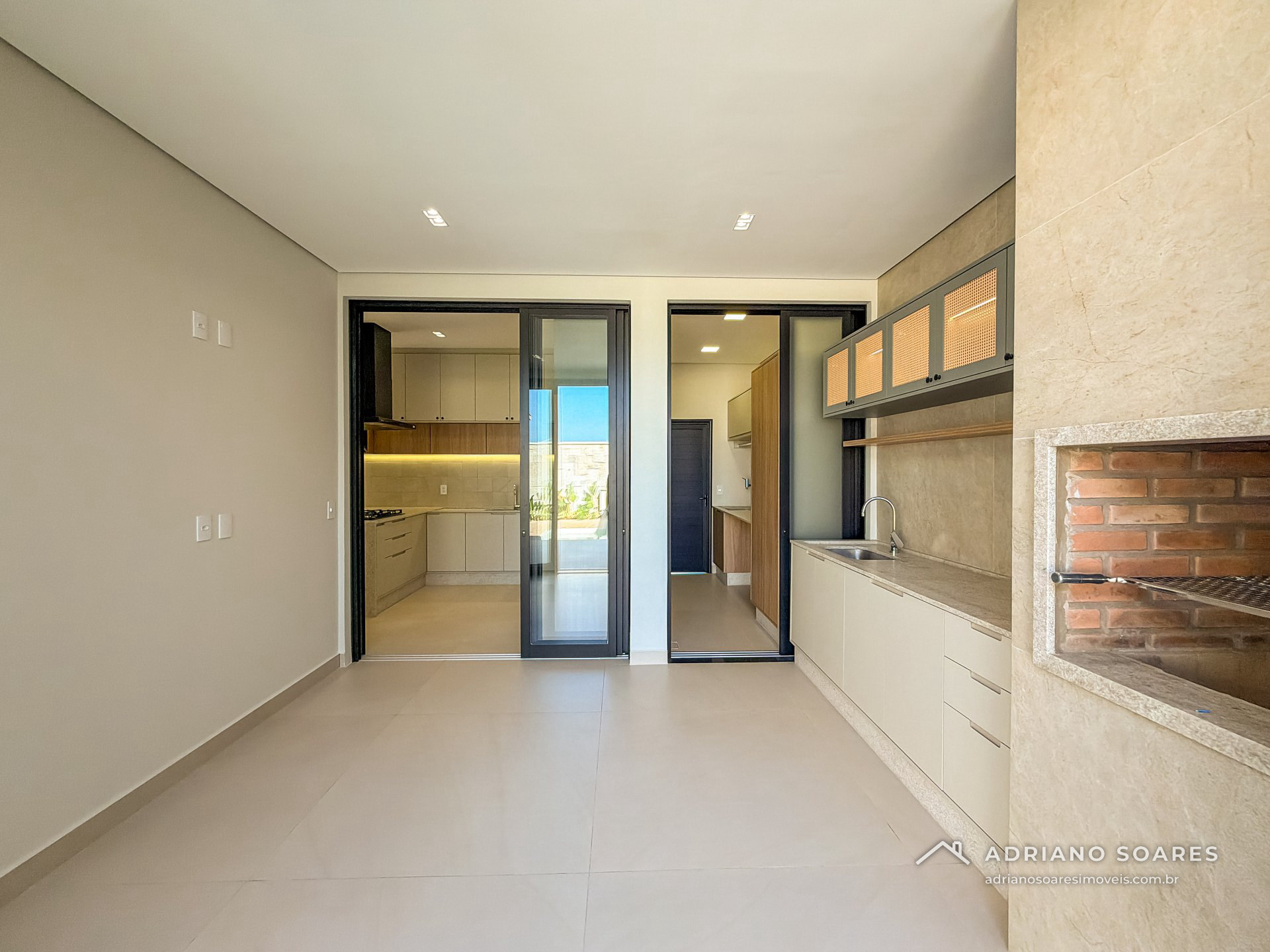 Casa térrea 3 suítes com espaço gourmet e fachada em pedra, Jardim Residencial Dona Maria Cândida, Indaiatuba. Foto 8 de 15