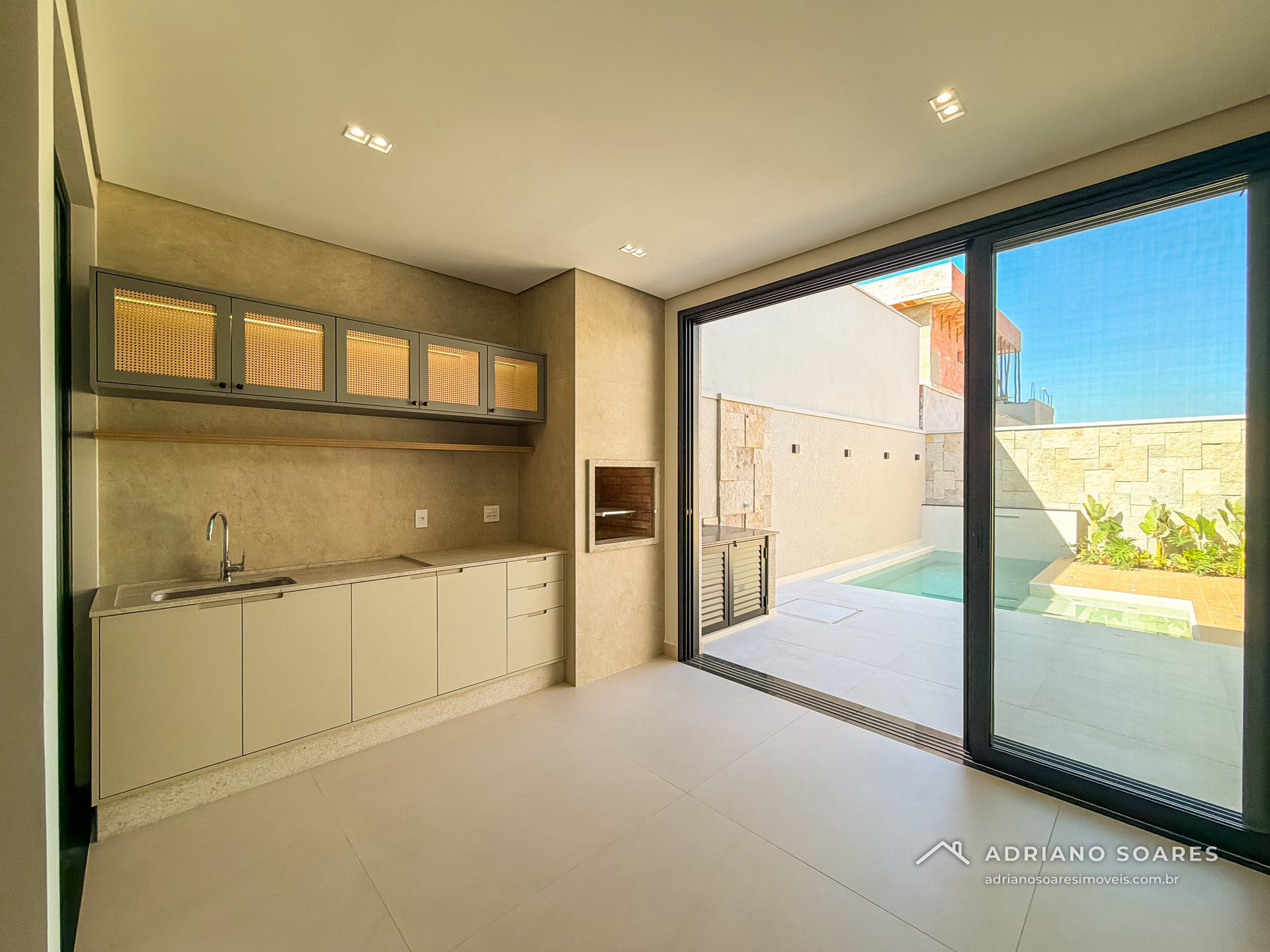 Casa térrea 3 suítes com espaço gourmet e fachada em pedra, Jardim Residencial Dona Maria Cândida, Indaiatuba. Foto 10 de 15