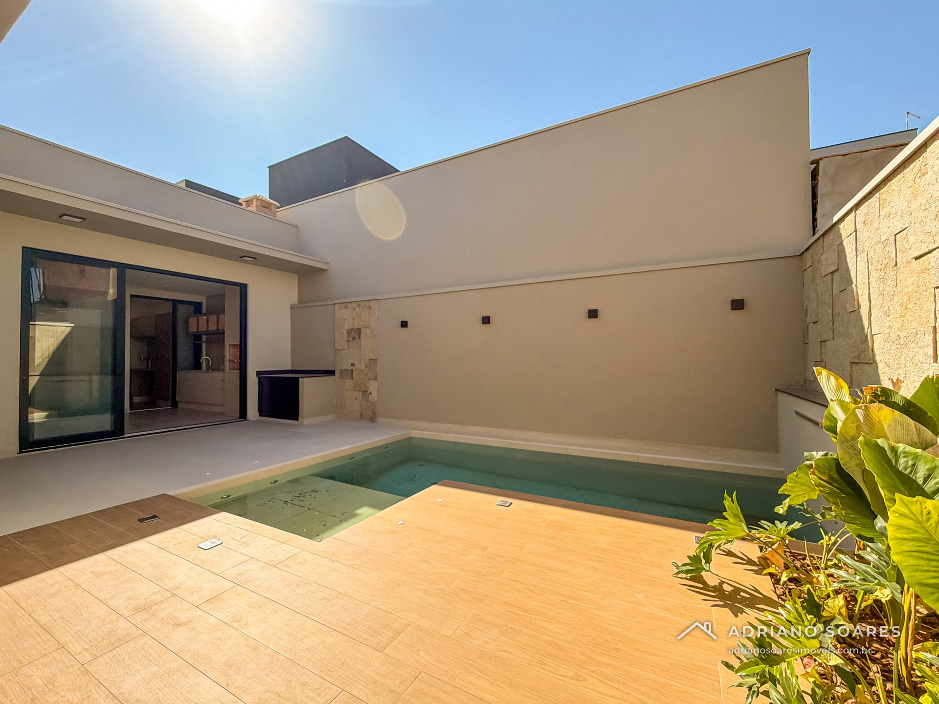 Casa térrea 3 suítes com espaço gourmet e fachada em pedra, Jardim Residencial Dona Maria Cândida, Indaiatuba. Foto 13 de 15