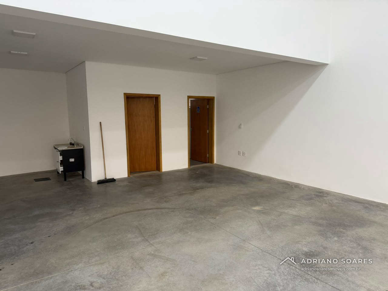Salão comercial de 228 m² com mezanino no Jardim Pedroso, Jardim Pedroso, Indaiatuba. Foto 3 de 9