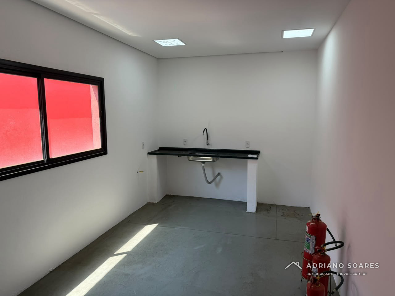 Salão comercial de 240 m² com mezanino na Av. Manoel Ruz Peres, Jardim Veneza, Indaiatuba. Foto 5 de 8