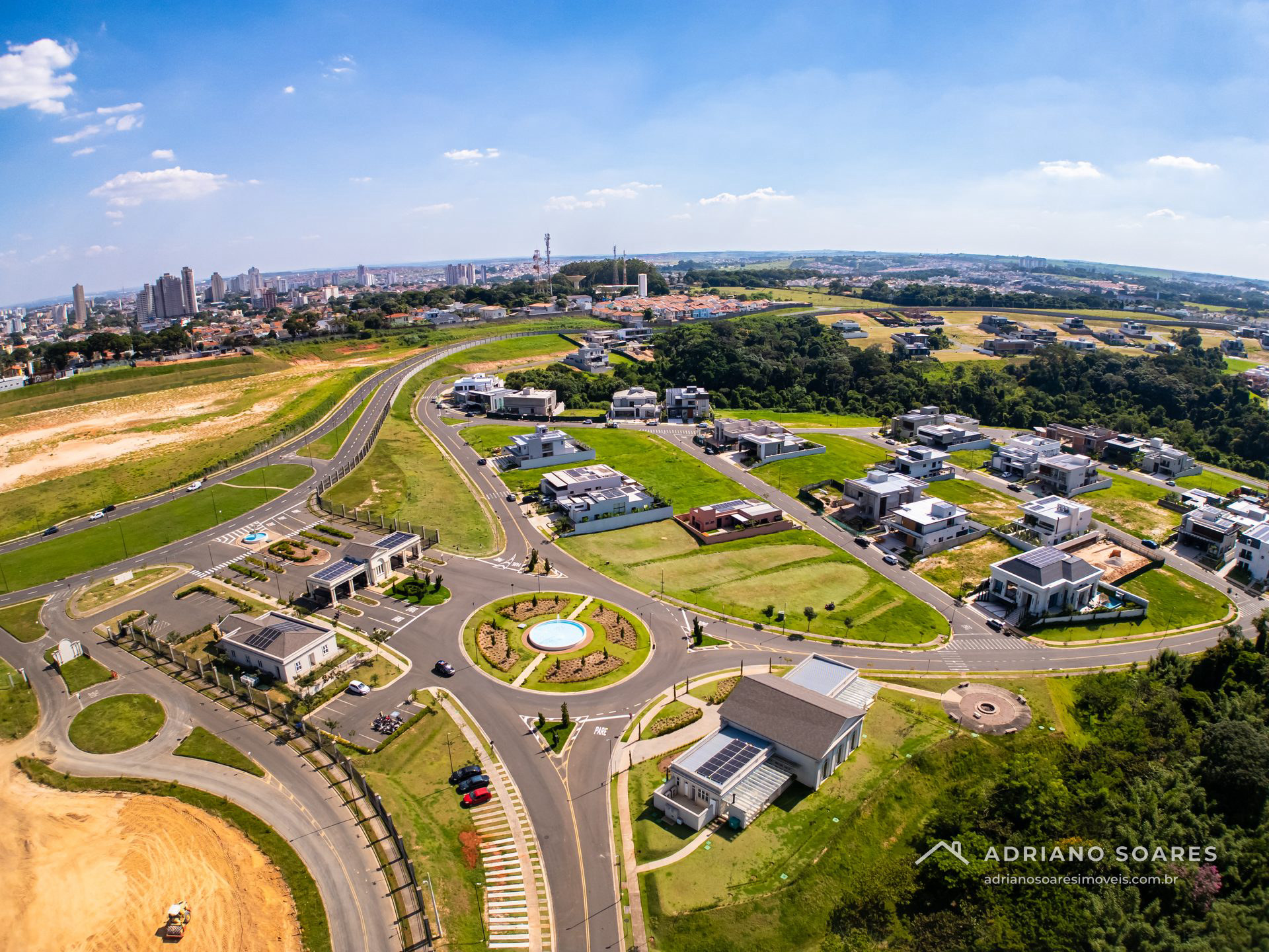Lote de 680 m² em condomínio com clube completo, Parque Villa dos Pinheiros, Indaiatuba. Foto 6 de 8